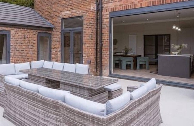 Your perfect holiday home. City Centre + Hot tub