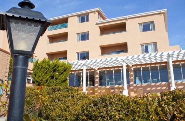 Vacation Day Is Always A Great Idea! Free Parking, Onsite Swimming Pool