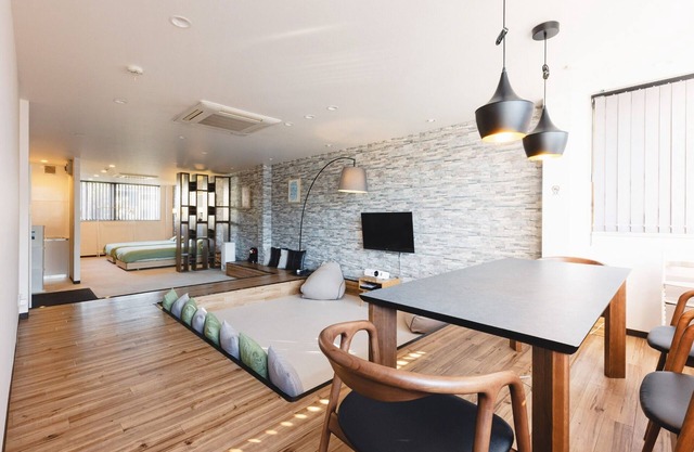 YOUR ROOM Kyomachi With free parking lot 2nd floor spacious onefloor up to 6 people / Kumamoto Kumamoto