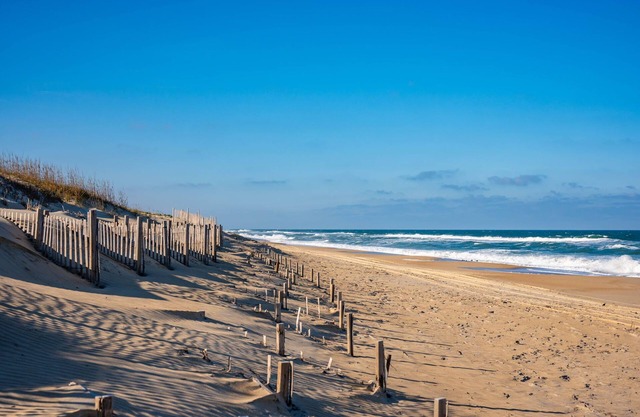 Book Your Very Own Writer's Retreat! Directly on Ocean! Well Stocked!