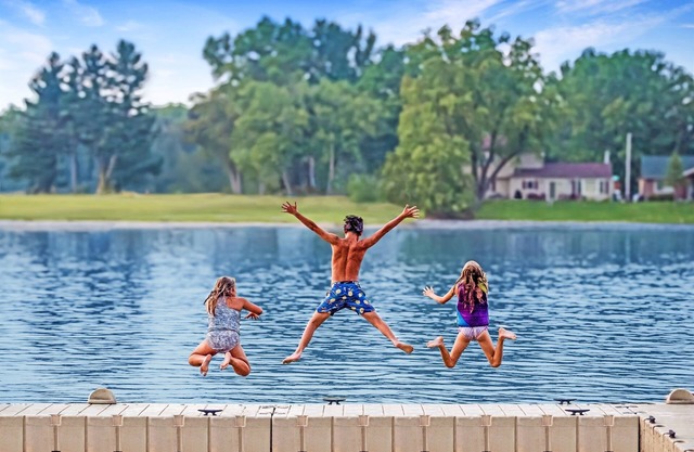 Your Dream Vacay Starts Here HotTub/Kayaks/Arcade
