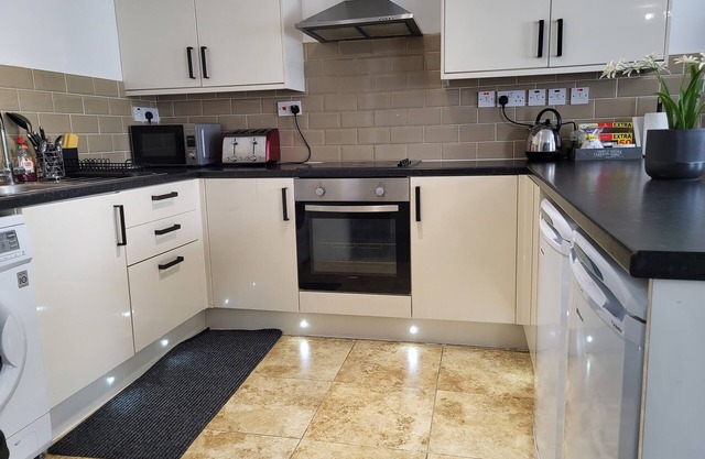 YourPerfectStay - 2 bed Aparthotel Heart of Wolves