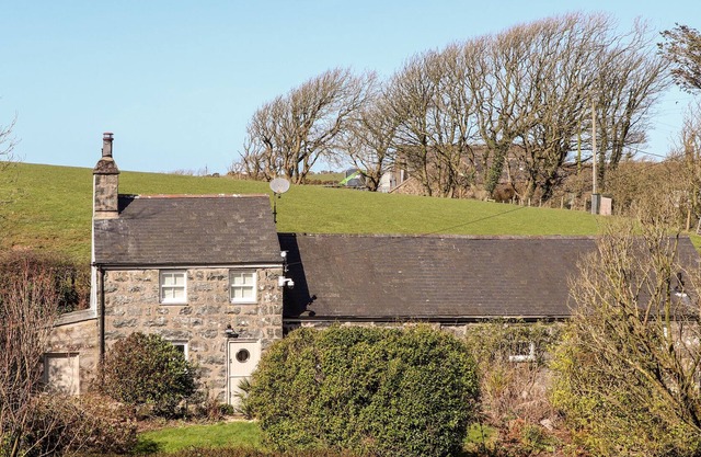 Ysgoldy, SARN MEYLLTEYRN