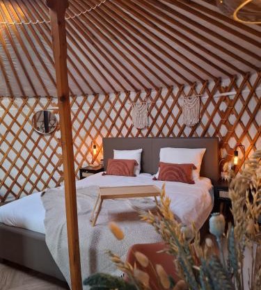 Yurt 2-4p