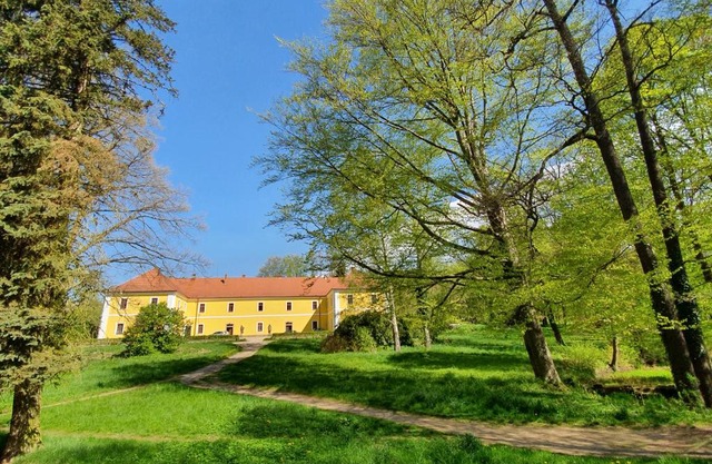 Zámecká zahrada-apartmány