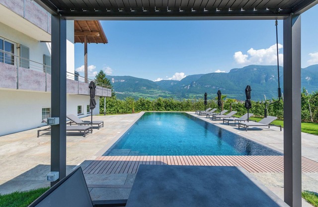 appartement confortable avec pelouse