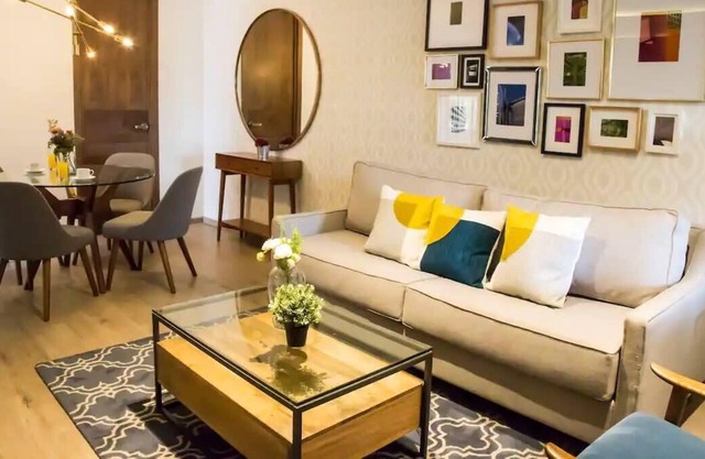 Modern 1 Bedroom Apartment with Cozy Deck in Mexico City
