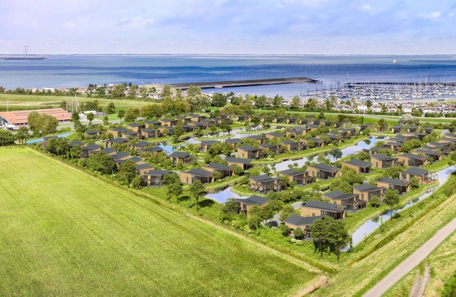 Luxueux chalet indépendant avec lave-linge, proche plage.