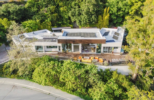 Zen Estate - Luxurious 5BR Beverly Hills Sanctuary with Pool & Canyon Views