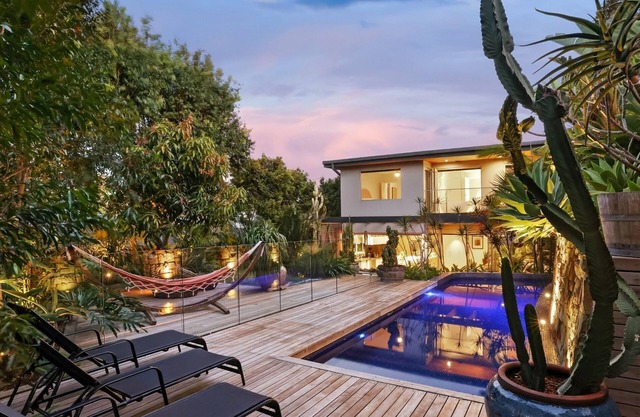 Zen Sanctuary Pet Friendly Executive Retreat in North Manly with Pool
