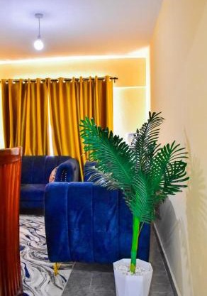 Zenscape Makasembo Modern 2BR Apartment with Stunning City Views 10min from Airport