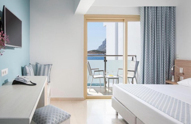 Zephyros Hotel