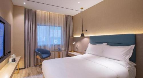 ZMAX Hotels Shenzhen Lianhuacun Metro Station