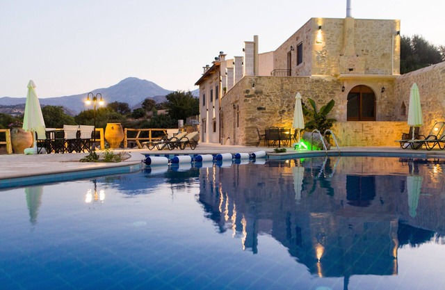 ZOURIDI VILLA PARK - GRANDE PISCINE