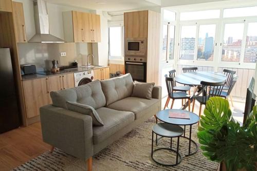 Sant Marti Appartement | Ático cerca Playa y centro a 10 min.