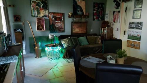 Saulx-les-Champlon Appartement | Écrin de nature et source d'arts