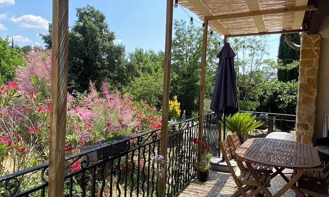 Mirabel-aux-Baronnies Maison | Été en Provence – maison 3 chambres pour famille entre vignes et cigales.