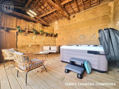 Saint-Cyr-les-Vignes Maison | Évasion Champêtre avec Spa, Activités ludiques et Confort moderne - FR-1-496-310