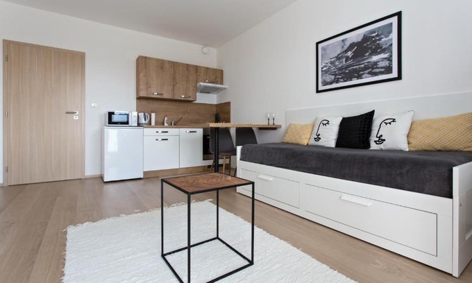Poprad Appartement | Útulný byt s výhľadom na Tatry