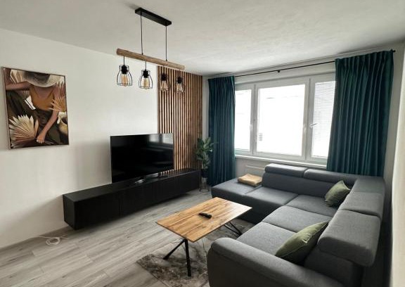 Zvolen Appartement | Štýlové ubytovanie v centre s parkovaním zadarmo ZV1