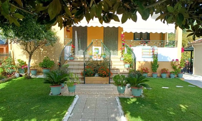 Pyli Appartement | Επικούρεια Κατοικία