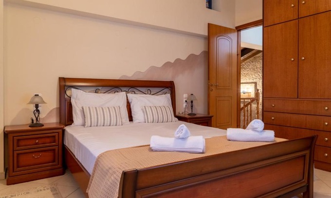 Palaiokastro Maison | Μονοκατοικία στο Παλιόκαστρο