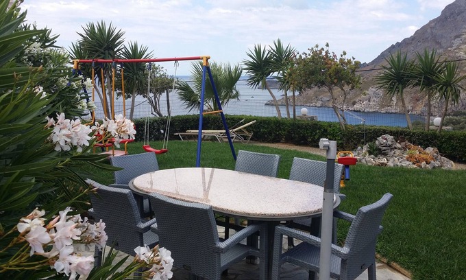 Souda Lit Et Petit-Déjeuner | Nostalgie-appartement juste en haut de la plage de Souda sur la région de Plakias au sud de RethimnoCrete