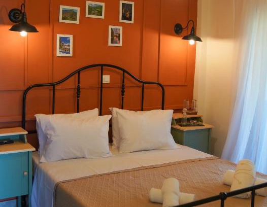 Mavranaioi Maison | Το μπαλκόνι του Όρλιακα Ηχώ
