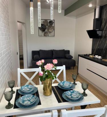 Rivne Appartement | Авторський ремонт Апартаменти біля Щасливого,поруч озеро