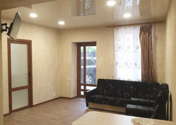 Heniches'k Appartement | Алевтина