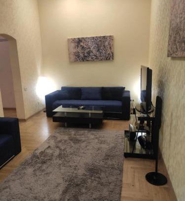 Khreshchatyy Yar Appartement | Апартаменти 3-кімнатні в центрі, метро Театральна