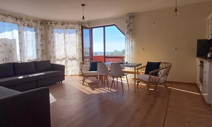 Hisarja Appartement | апартамент Римската стена