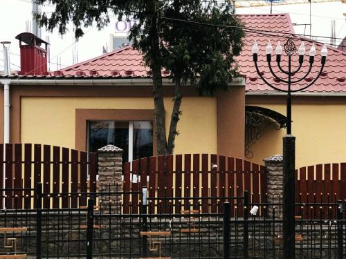 Uman Maison | Будинок для Відпочинку біля Фентезі Парка