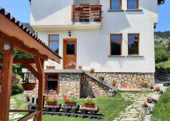 Borino Maison | вила Здравец