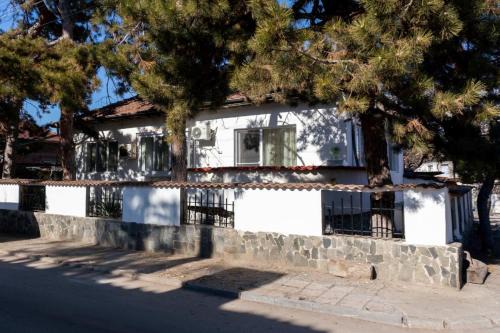 Perushtitsa Maison | Вила Перущица