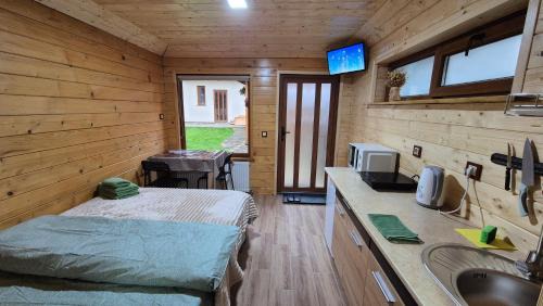 Skole Maison | Гори Вражень