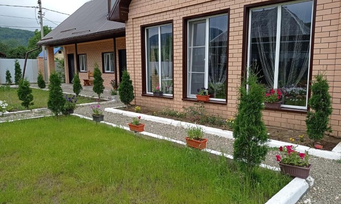 Kamennomostskiy Maison | Гостевой дом 1000 и 1ночь