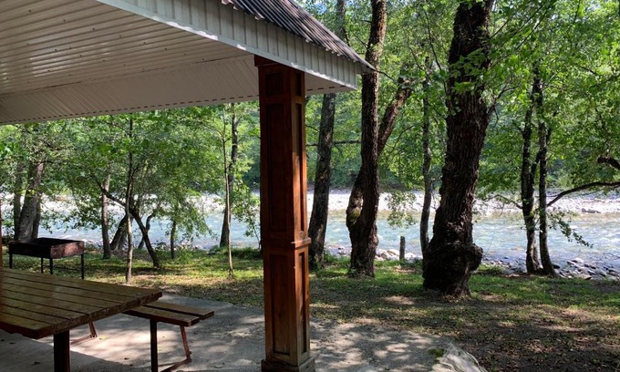 Guzeripl' Maison | Гостевой Дом NART