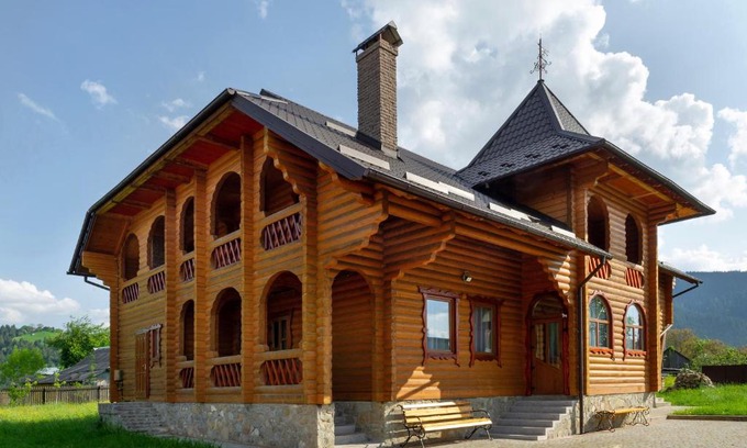 Verkhovyna Cabine | Гостинний двір КАРПАТІЯ, Верховина