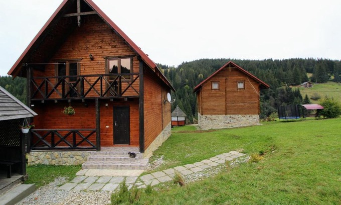 Yablunytsya Maison | "Карпати"