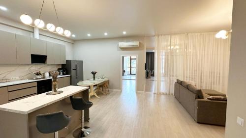Arcadia Appartement | Квартира в Аркадии 130 м, 2 этаж