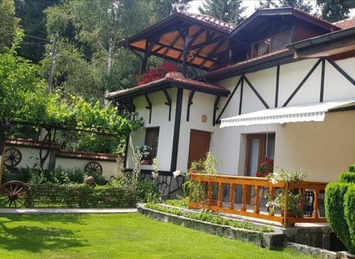 Sapareva Banya Maison | Лазов