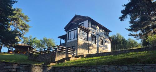 Dospat Maison | Лунен залив