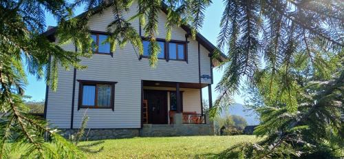 Mykulychyn Maison | На Пагорбі