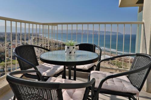 Kiryat Yam Appartement | דירות קו ראשון לחוף - Apartments First line to the Beach