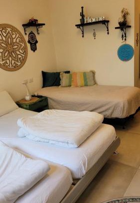 Tirat HaCarmel Maison | נקודות ריפוי