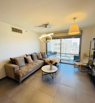 Netanya Appartement | סאבלט בקומה גבוהה בעיר נתניה