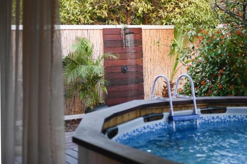 Ramot Cabine | קאסה בלנקה- Casa Blanca רמות