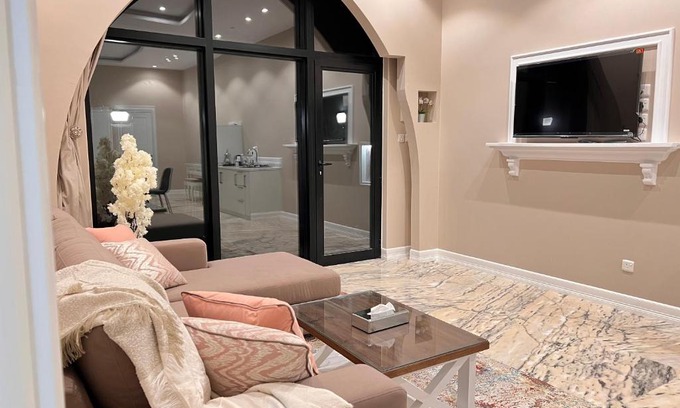 Buraydah Chalet De Ski | الأجنحة الرخامية فندقية
