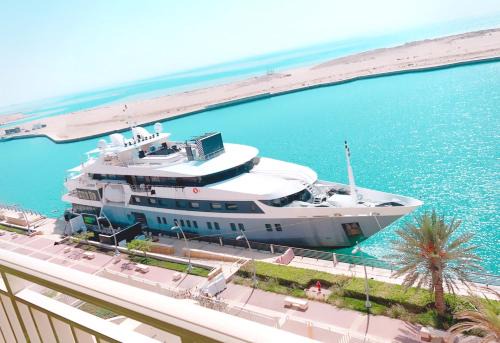 Bay La Sun Appartement | رويال مارينا بانوراما ثلاث غرف Royal Beach family and businesses